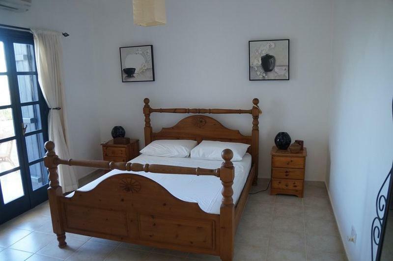 קיירניה Villa Layla מראה חיצוני תמונה