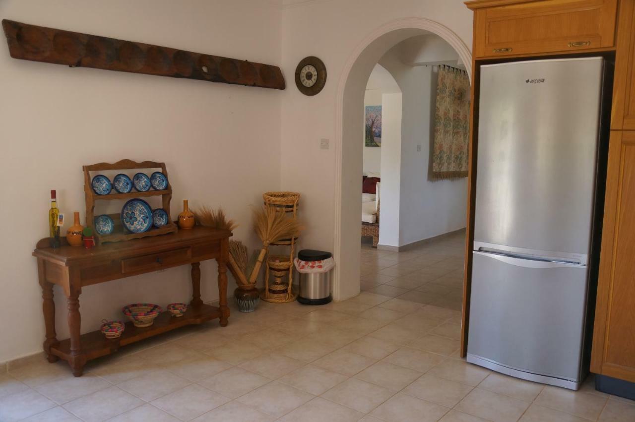 קיירניה Villa Layla מראה חיצוני תמונה